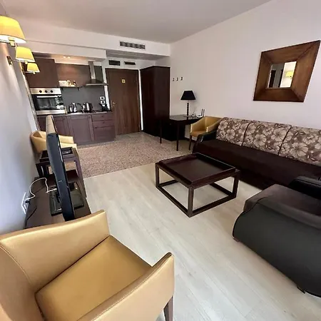 شقة Barcelo Royal -